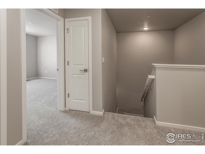 EXAMPLE PHOTO: SECOND LEVEL