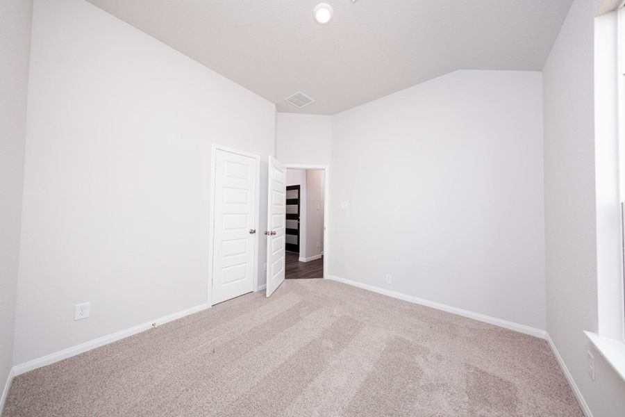 Image 16 of a home in Bluestem. Image 16 of a home in Bluestem.