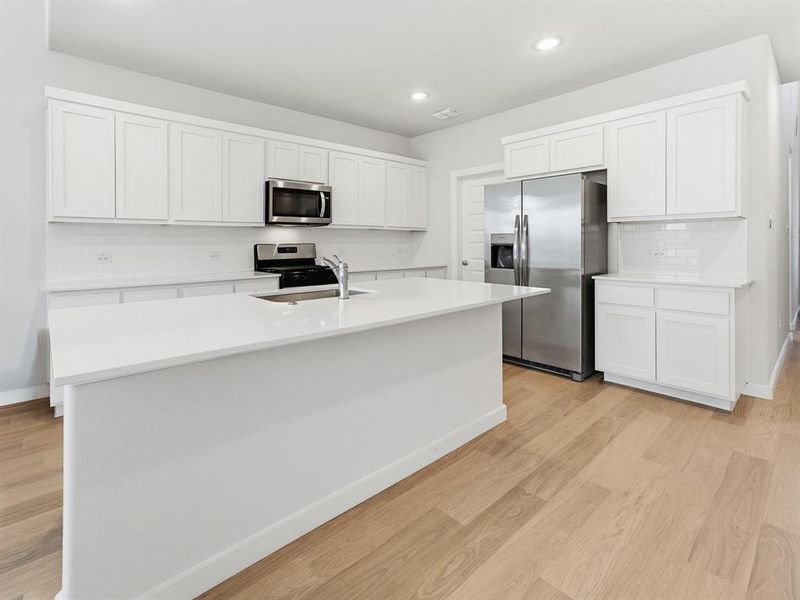 Furnished interior view inside a new home in Madero, Haslet (Image 17).