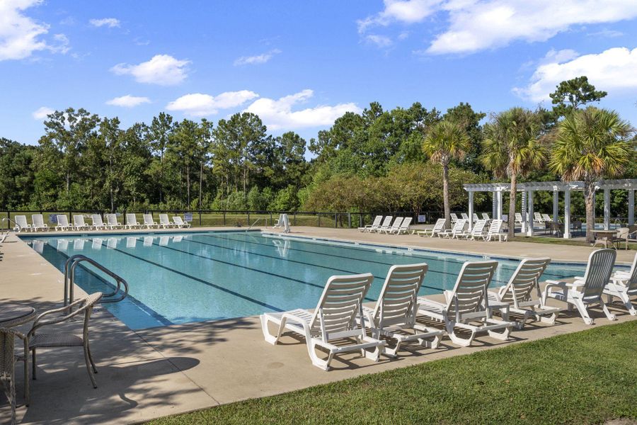 Community amenities in High Point at Foxbank, Moncks Corner (Image 53).