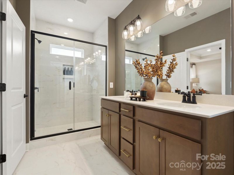 Photo is of Model and for representational purposes only