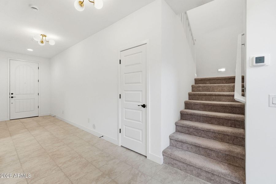 Foyer & 1st Story Staircase
