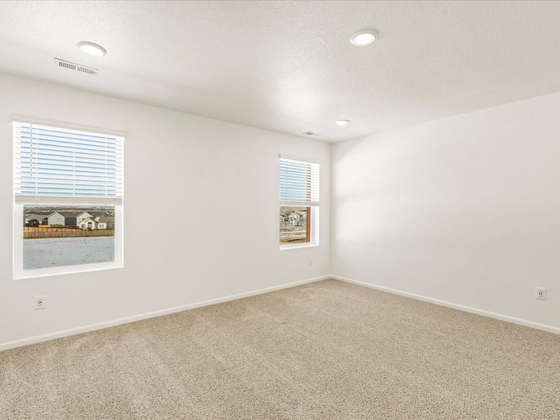 Spacious, unfurnished interior of a new home in Lorson Ranch: The Trail Collection, Colorado Springs (Image 10).