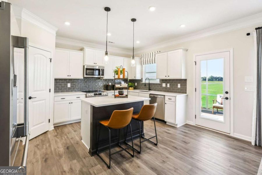 Furnished interior view inside a new home in Cobblestone Crossing Commons, Warner Robins (Image 8).