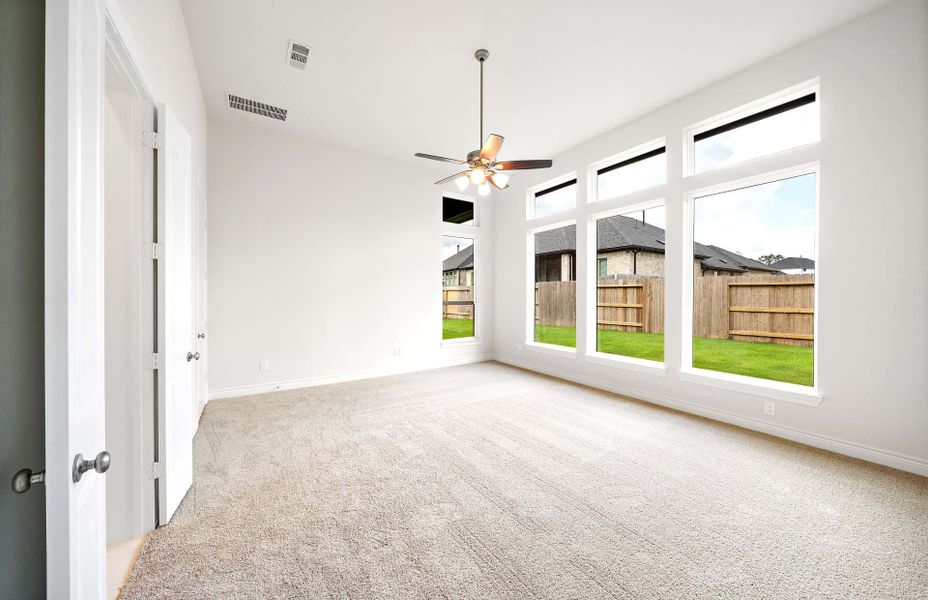 Representative unfurnished interior of a home built from the 3049AU by Ravenna Homes in Audubon 60′, Magnolia (Image 38).