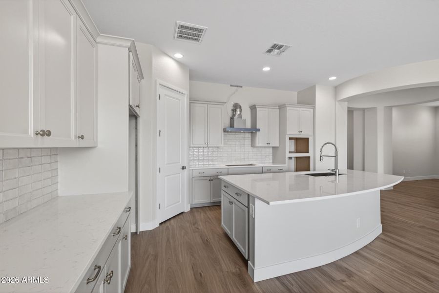 11)KITCHEN 11)KITCHEN