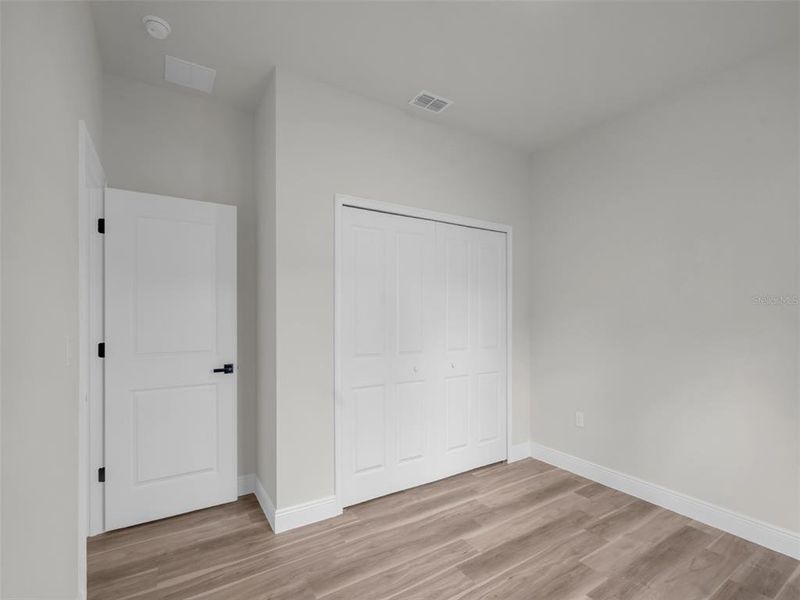 Spacious, unfurnished interior of a new home in , Ocala (Image 17).