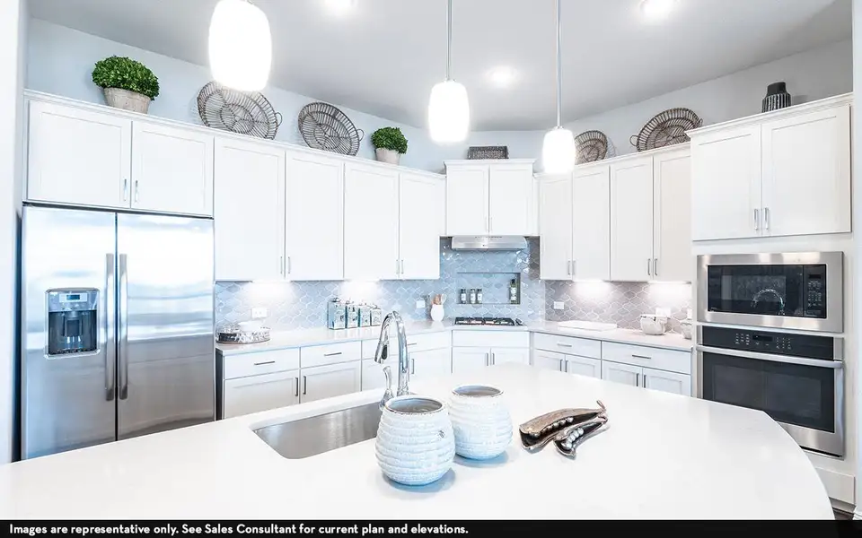 Furnished interior view inside a new home in Suncreek Estates, Rosharon (Image 3).