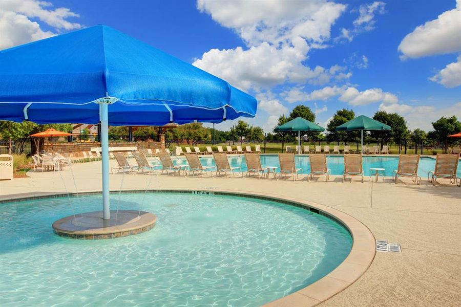 Image 3 of a home in Heartland. Image 3 of a home in Heartland.