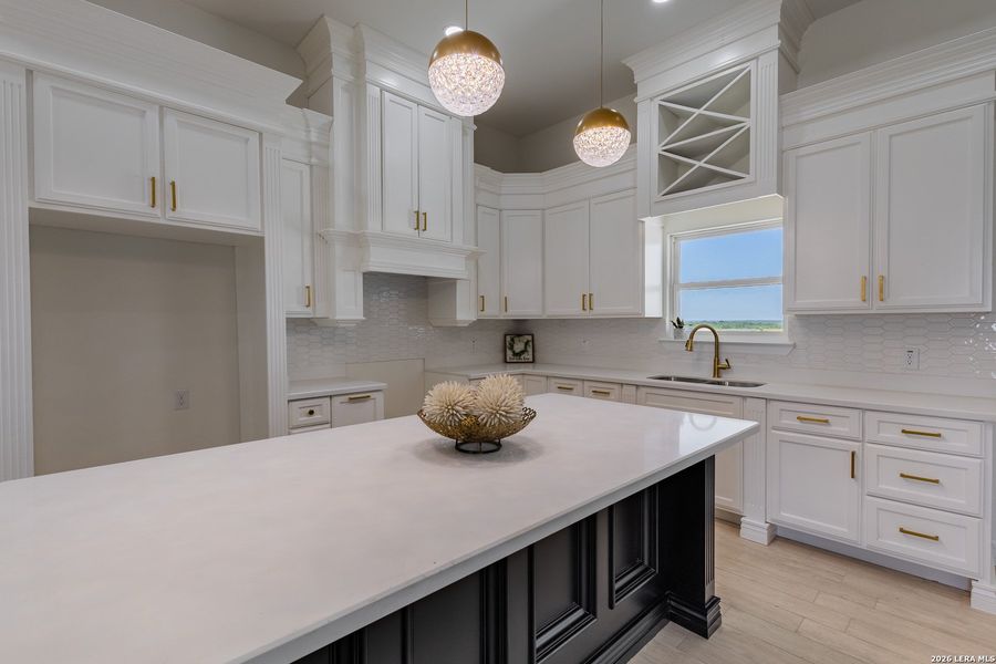 Furnished interior view inside a new home in , Eagle Pass (Image 6).