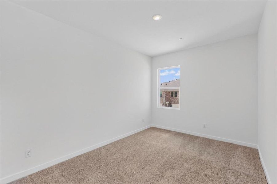 Spacious, unfurnished interior of a new home in Solterra Texas, Mesquite (Image 34).