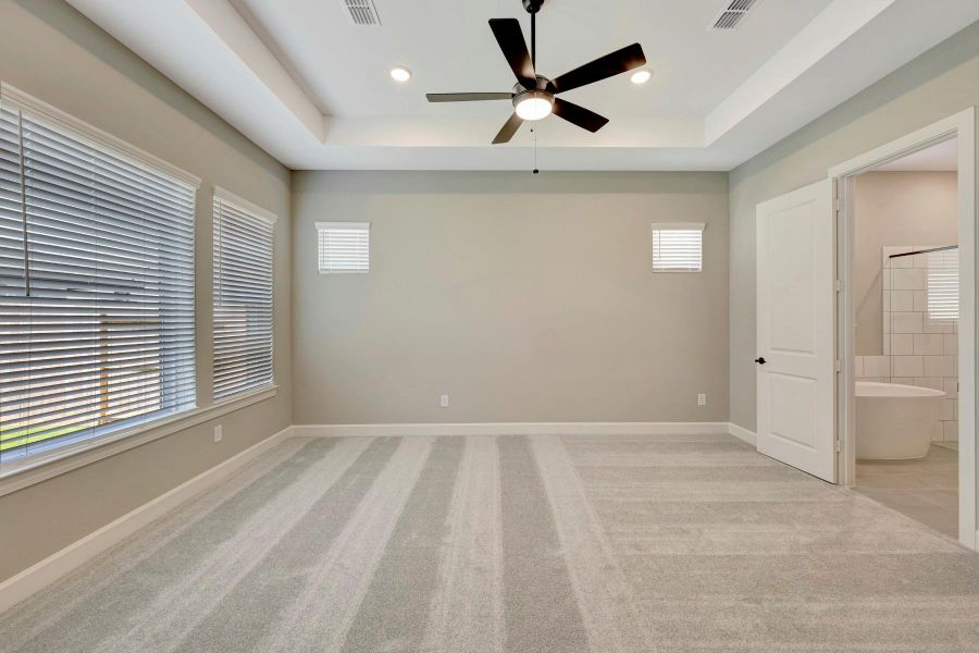 Spacious, unfurnished interior of a new home in Riceland - Summit Collection, Mont Belvieu (Image 24).
