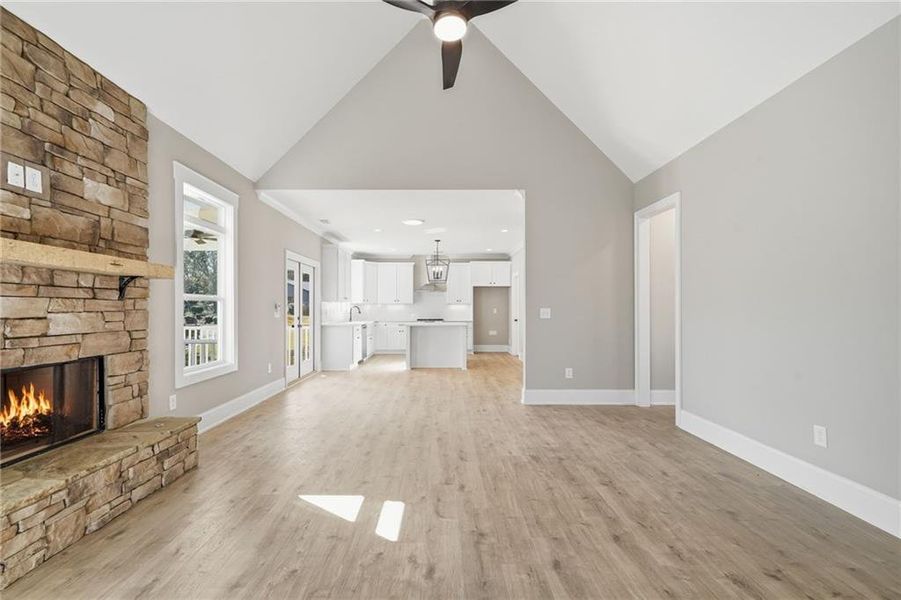 Spacious, unfurnished interior of a new home in , Calhoun (Image 30).