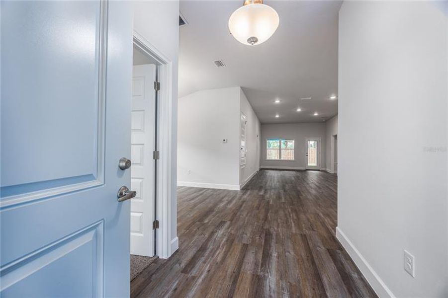 Spacious, unfurnished interior of a new home in Country Way South, Newberry (Image 12).