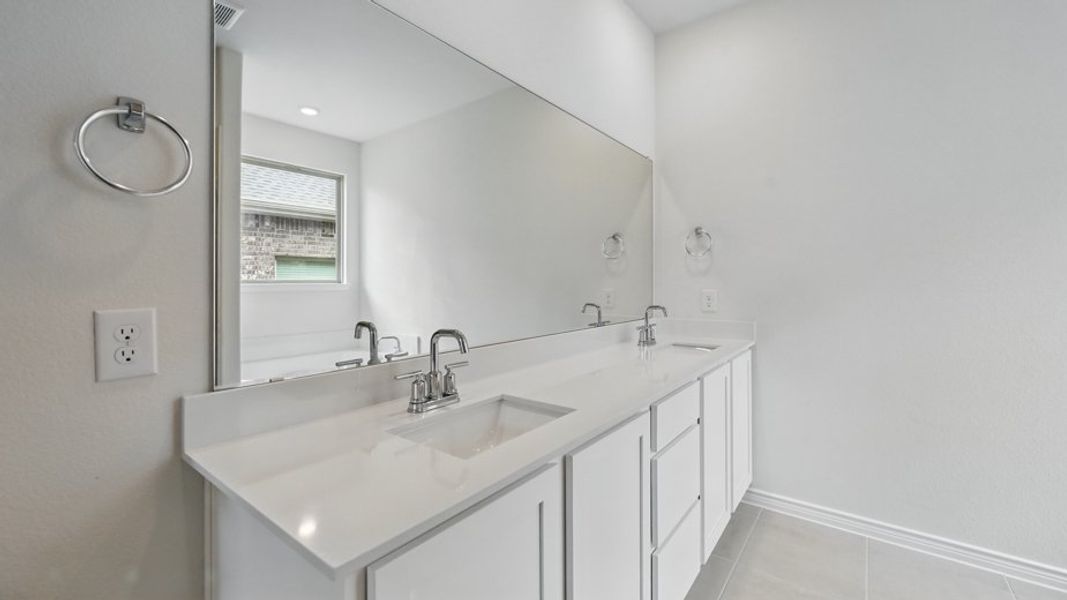 Representative furnished interior of a home built from the Vail by D.R. Horton in The Woods at Lindsey Place, Anna (Image 6). Representative furnished interior of a home built from the Vail by D.R. Horton in The Woods at Lindsey Place, Anna (Image 6).