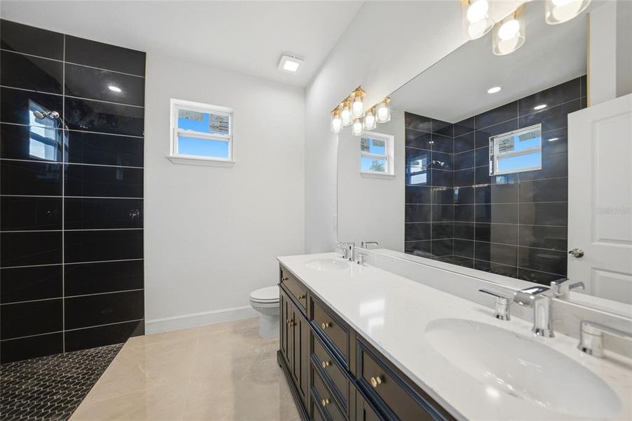 Furnished interior view inside a new home in , Port Charlotte (Image 13).