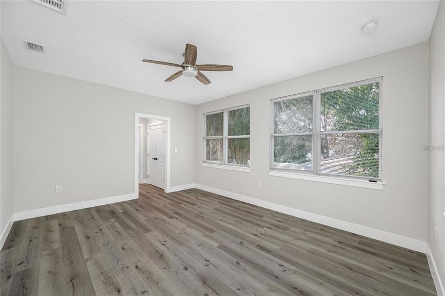 Spacious, unfurnished interior of a new home in , St. Petersburg (Image 21). Spacious, unfurnished interior of a new home in , St. Petersburg (Image 21).