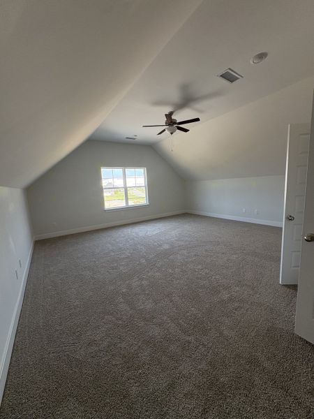 Spacious, unfurnished interior of a new home in Rookers Bend, Smyrna (Image 24).