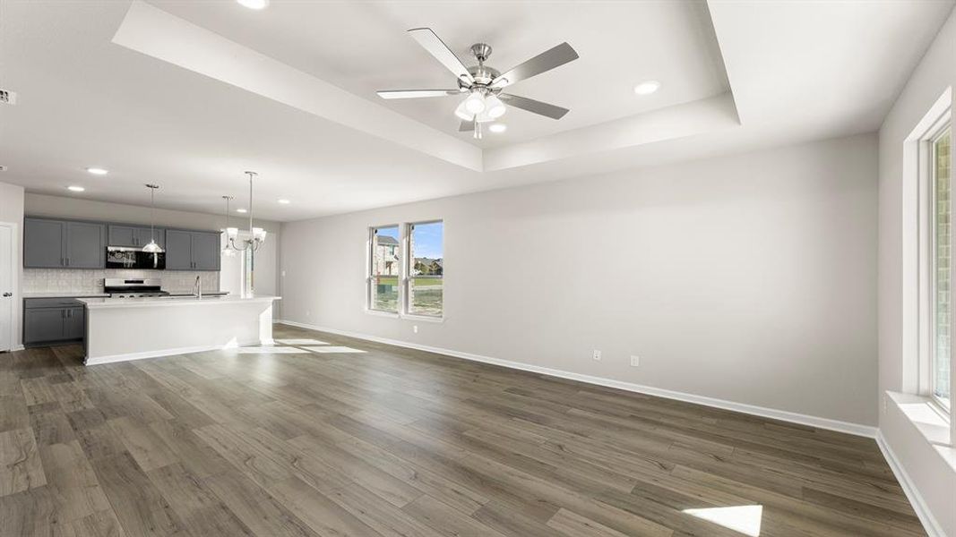 17. 441 Silent Pond - Family (3) 17. 441 Silent Pond - Family (3)