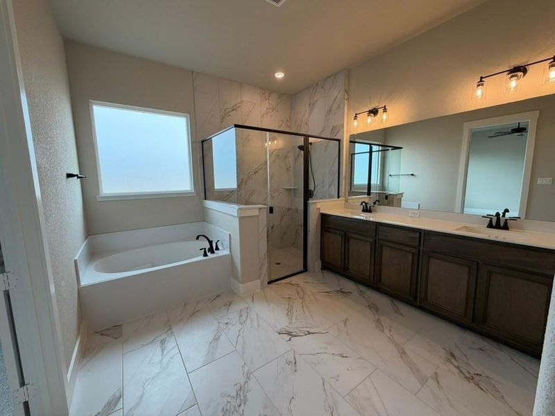 Furnished interior view inside a new home in Eagle Ridge Estates, Weatherford (Image 6).