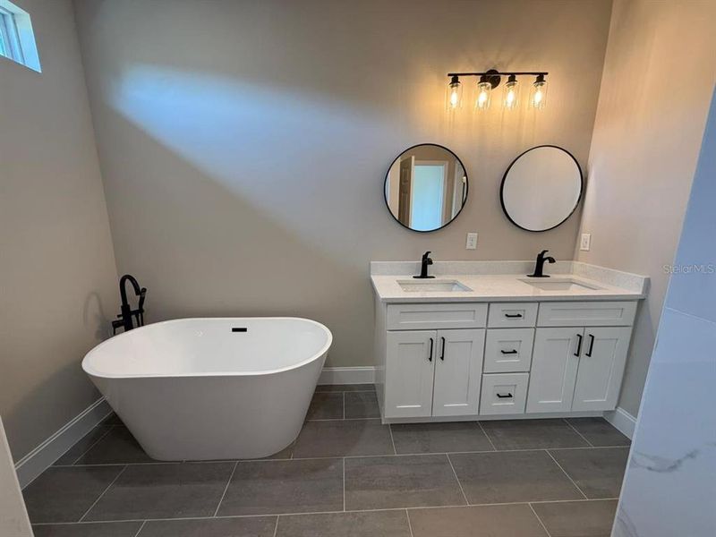 Furnished interior view inside a new home in , Ocala (Image 7).