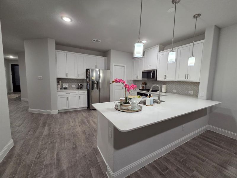 Furnished interior view inside a new home in , Wylie (Image 15).