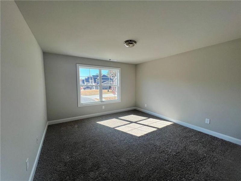 Spacious, unfurnished interior of a new home in , Jefferson (Image 30).
