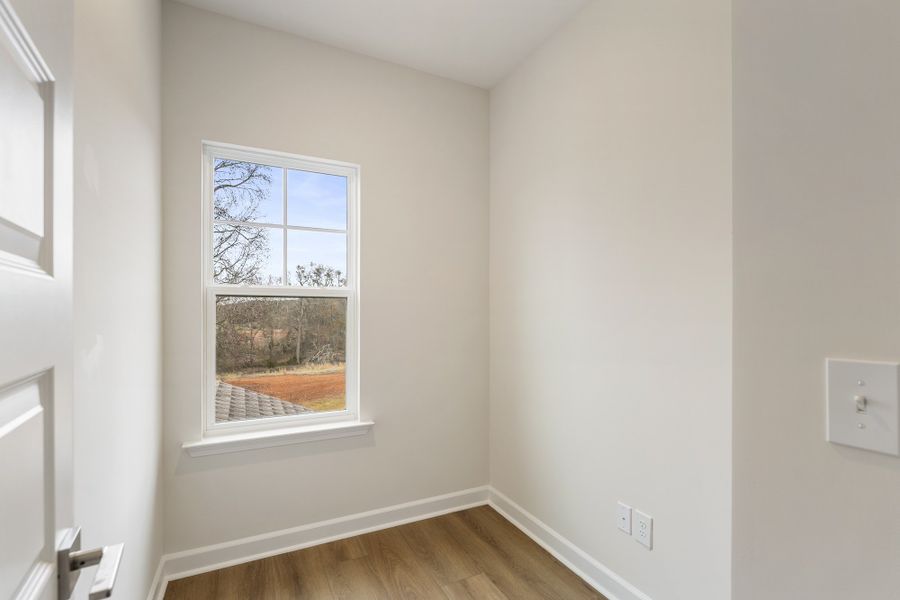 Spacious, unfurnished interior of a new home in Ridgecrest at Midway, Anderson (Image 31).