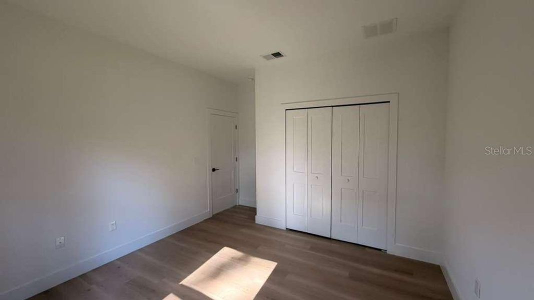 Spacious, unfurnished interior of a new home in , North Port (Image 35).