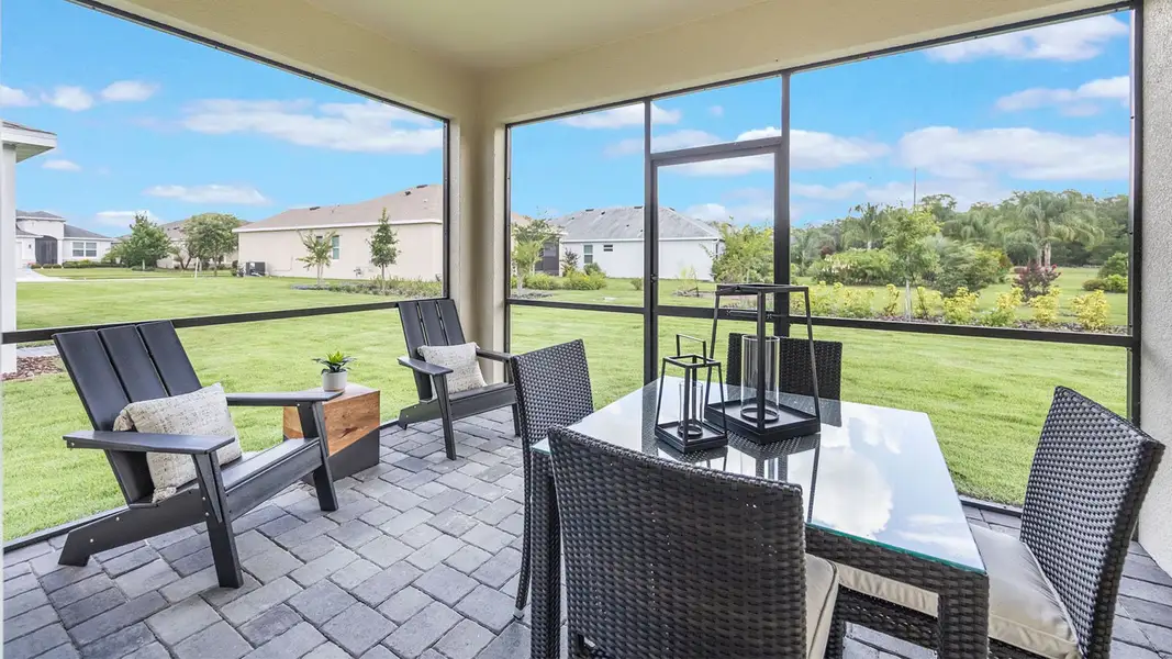 Exterior details and patio area of a home in Lakes of Mount Dora, Mount Dora (Image 3).