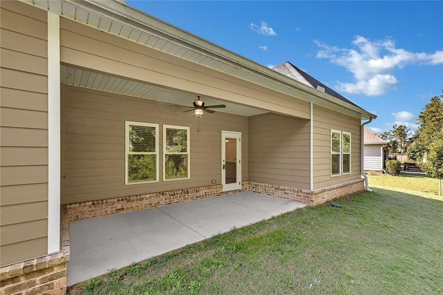 Exterior details and patio area of a home in , Macon (Image 3).