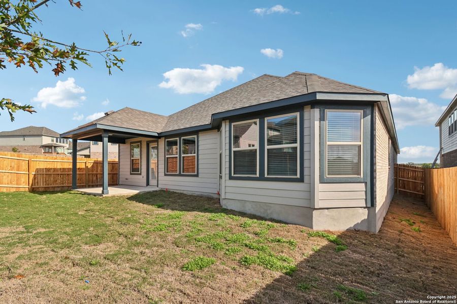 Exterior details and patio area of a home in Arcadia Ridge - Classic Series, San Antonio (Image 4).