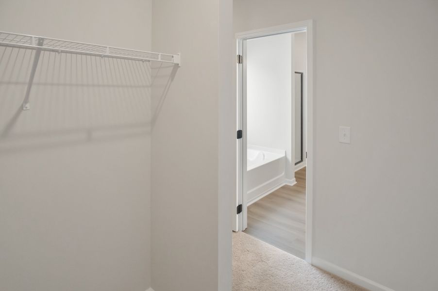 Spacious, unfurnished interior of a new home in Hampshire Hills, Columbia (Image 23).