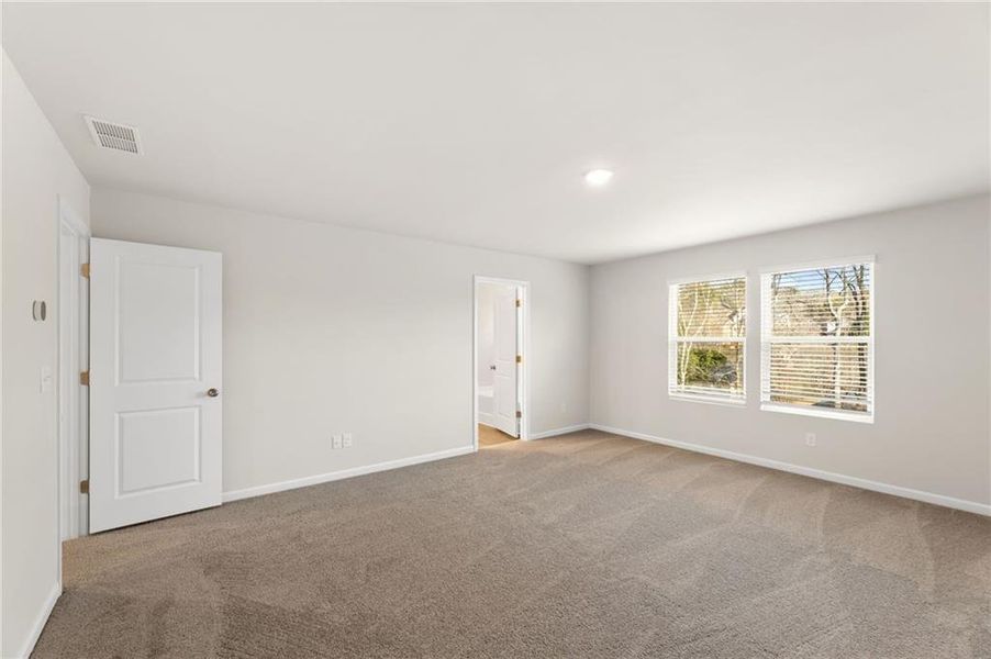 Spacious, unfurnished interior of a new home in Kingsley Creek, Lithonia (Image 14).