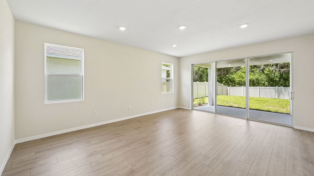 Representative unfurnished interior of a home built from the Torino by D.R. Horton in Legacy Preserve, Parrish (Image 16).
