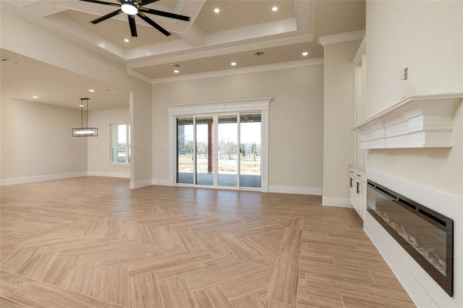 Spacious, unfurnished interior of a new home in , Granbury (Image 34).