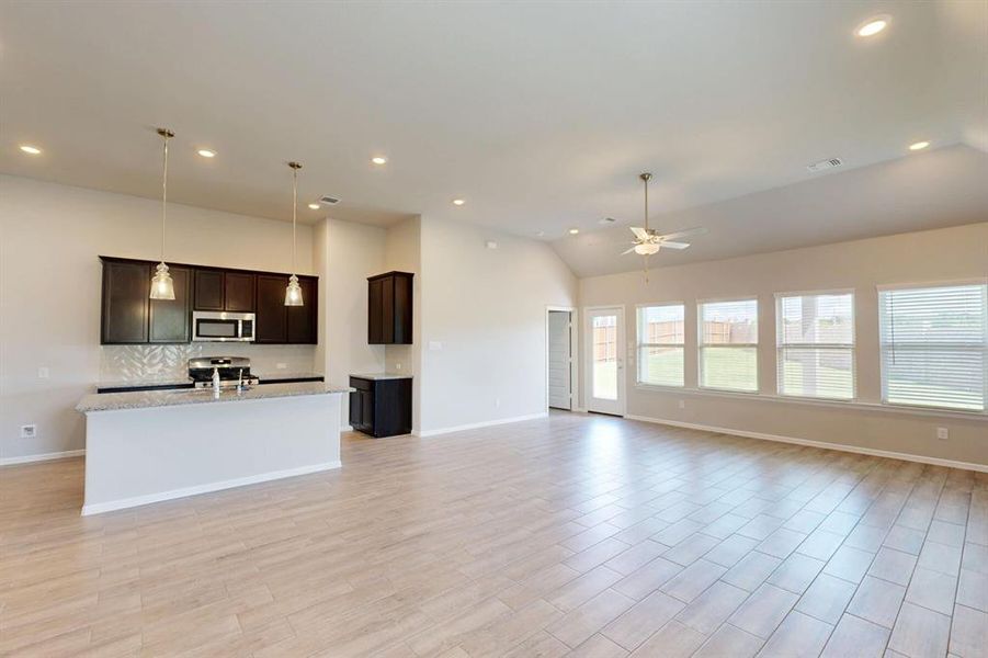 Image 37 of a home in Kings Way. Image 37 of a home in Kings Way.