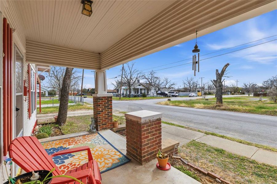 Exterior details and patio area of a home in , Brownwood (Image 15).