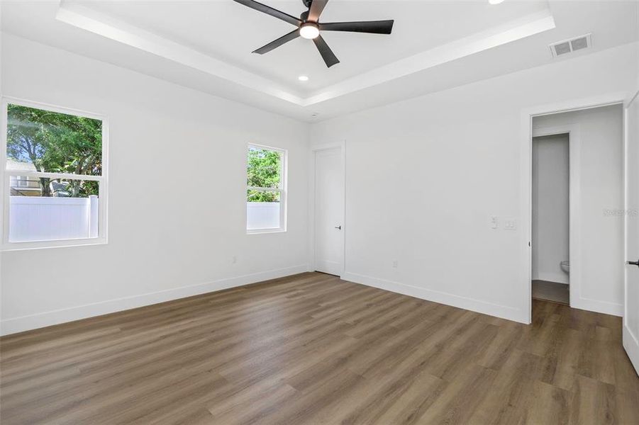Spacious, unfurnished interior of a new home in , St. Petersburg (Image 38). Spacious, unfurnished interior of a new home in , St. Petersburg (Image 38).