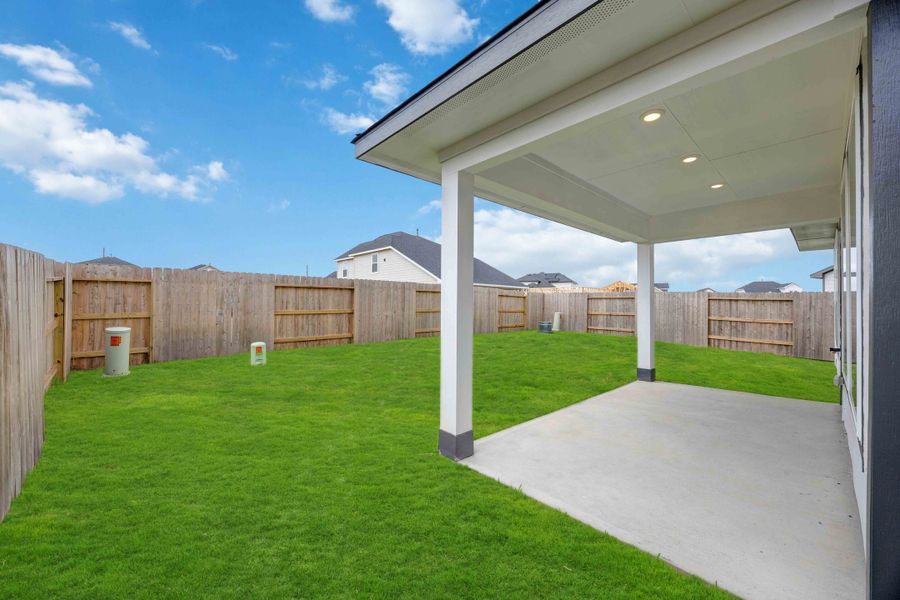 Exterior details and patio area of a home in La Segarra 40', Brookshire (Image 4). Exterior details and patio area of a home in La Segarra 40', Brookshire (Image 4).