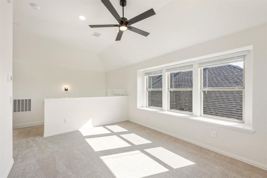 Spacious, unfurnished interior of a new home in Eagle Glen 50, Alvarado (Image 15). Spacious, unfurnished interior of a new home in Eagle Glen 50, Alvarado (Image 15).