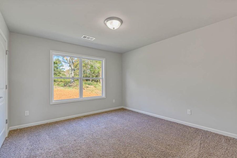 Spacious, unfurnished interior of a new home in Thalley Creek Estates, Cumming (Image 33).