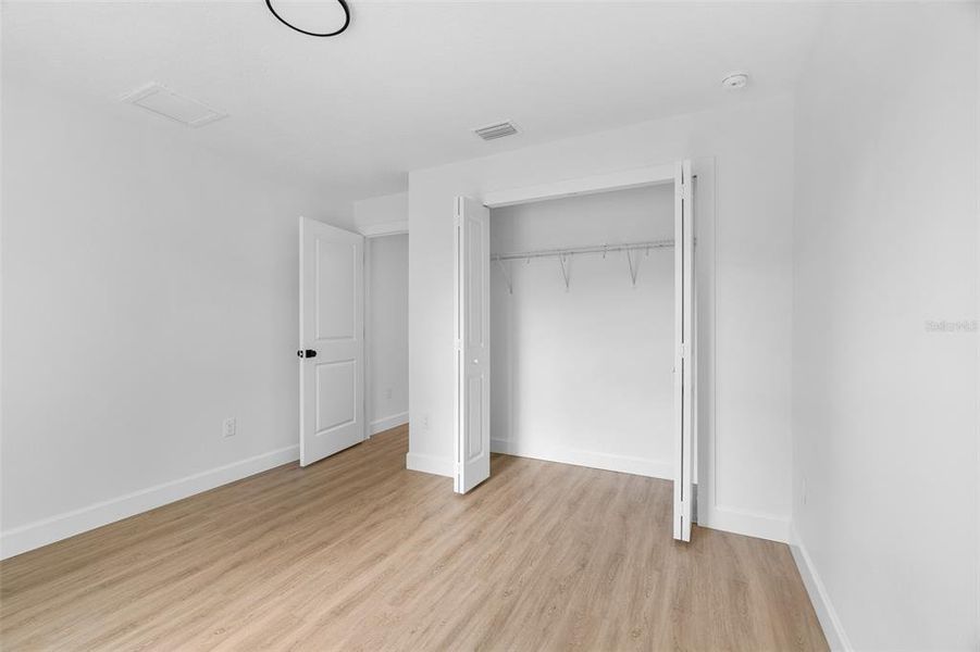 Spacious, unfurnished interior of a new home in , Port Charlotte (Image 30).