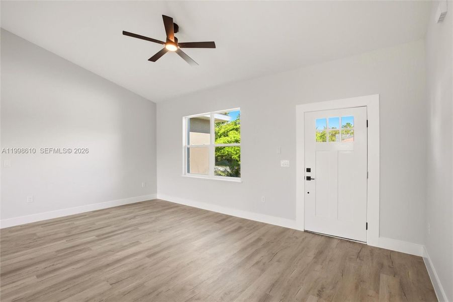 Spacious, unfurnished interior of a new home in , Lake Placid (Image 12).