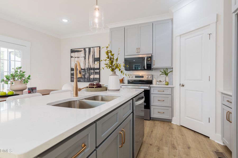 4251OldStageRdN-Interior-Web-10