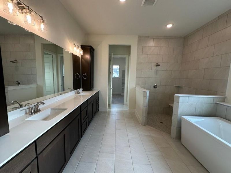 Furnished interior view inside a new home in Fannin Ranch, Leonard (Image 6).