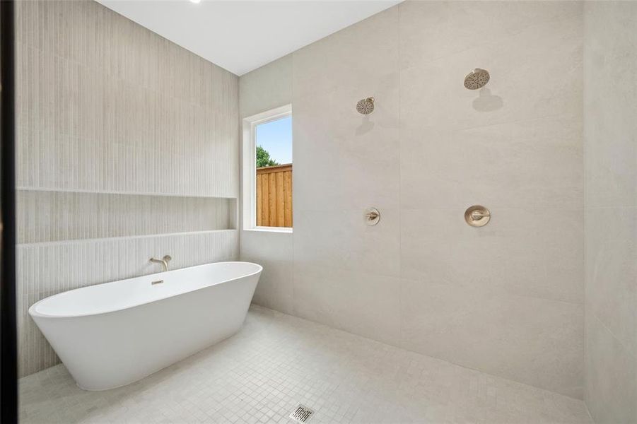Furnished interior view inside a new home in , Dallas (Image 18).
