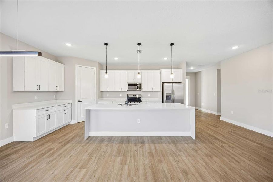 Furnished interior view inside a new home in , Winter Haven (Image 9).