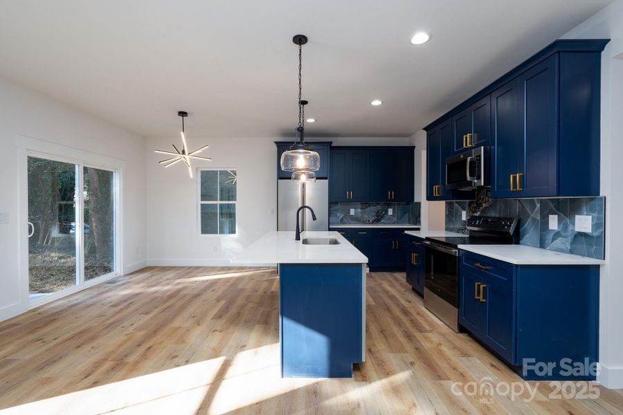 Furnished interior view inside a new home in , Kannapolis (Image 8).