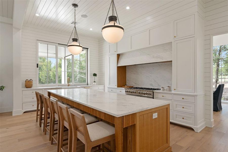 Furnished interior view inside a new home in , Malakoff (Image 32).